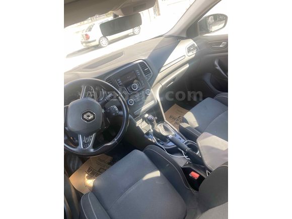 Sahibinden Renault Megane 1.3 TCe Joy 2019 Model 