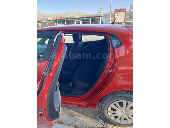 Sahibinden Renault Clio 1.2 Joy 2013 Model