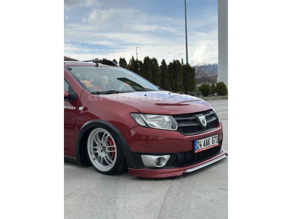Sahibinden Dacia Sandero 1.5 dCi Stepway 2016 Model  196.000 km Bordo