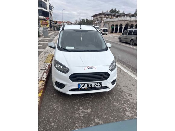 Sahibinden orijinal Ford Tourneo Courier 1.5 TDCi Delux 2020 Model 