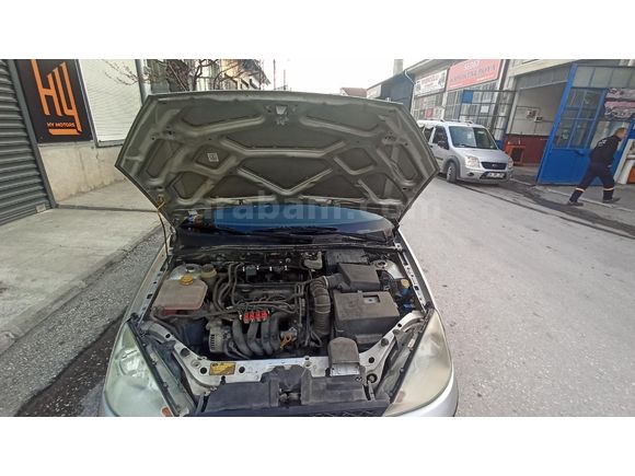 Sahibinden Ford Focus 1.6 Ambiente 2003 Model