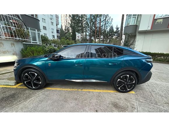 İLK ELDEN 2024 PEUGEOT 408 - 23.000 KM - GARANTİLİ / BOYASIZ