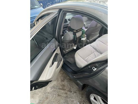 Sahibinden Honda Civic 1.6i VTEC Dream 2009 Model 