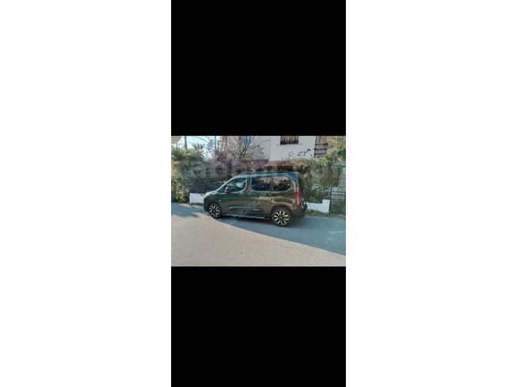Sahibinden Citroen Berlingo 1.5 BlueHDI Feel Bold 2024 Model  22.000 km Yeşil