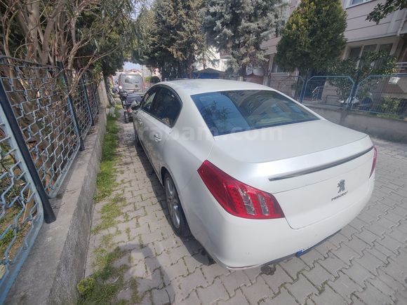 Peugeot 508 1.6 e-HDi Allure 2012 Model