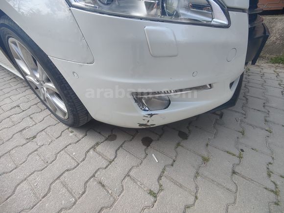 Peugeot 508 1.6 e-HDi Allure 2012 Model