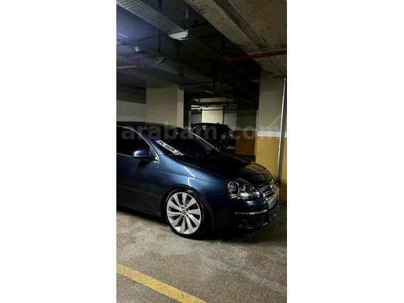 Düşük  KM TEMİZ DOPDOLU JETTA  