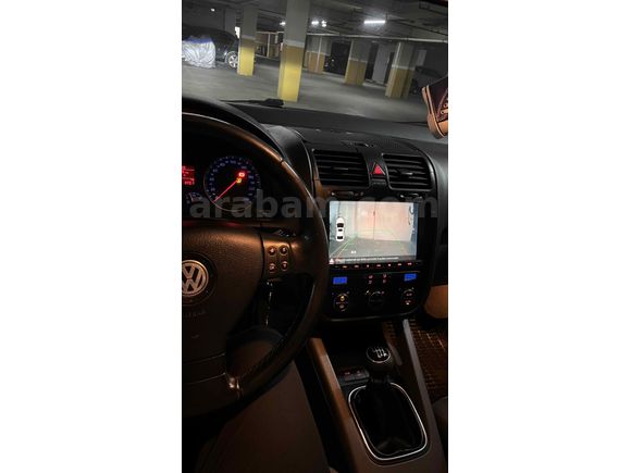 Düşük  KM TEMİZ DOPDOLU JETTA  