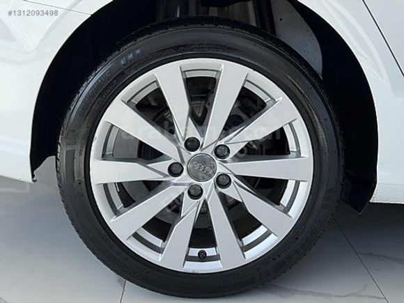 EMRAH AUTO'DAN MODEL 2016 AUDİ A3 DESİGN LİNE HATASIZ BOYASIZ