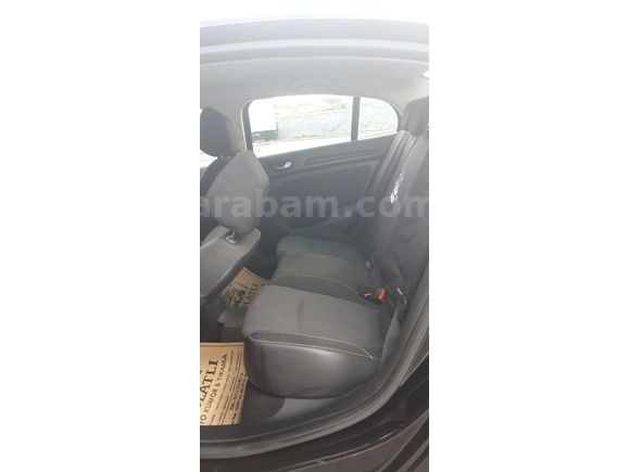 Sahibinden Renault Megane 1.6 Joy 2018 Model