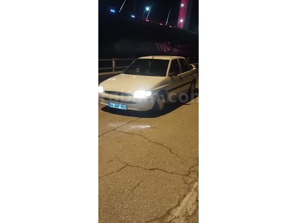 Sahibinden Ford Escort 1.6 CLX 1999 Model 