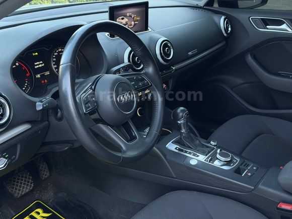 ÇILDIR AUTO'DAN 2020 AUDİ A3 CAM TAVANLI BOYASIZ