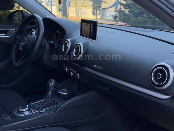 ÇILDIR AUTO'DAN 2020 AUDİ A3 CAM TAVANLI BOYASIZ