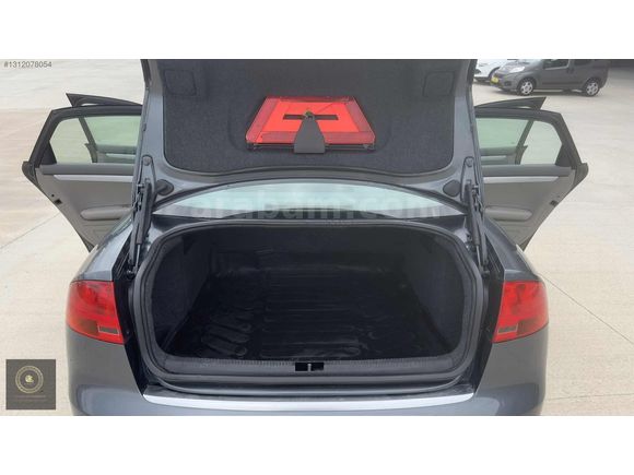 DÜŞÜK KM SINIF AUDİ A4 MÜKEMMEL KONDİSYONDA