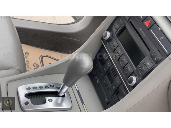 DÜŞÜK KM SINIF AUDİ A4 MÜKEMMEL KONDİSYONDA