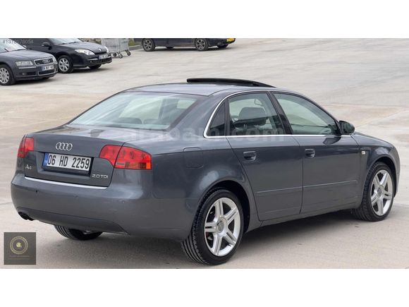 DÜŞÜK KM SINIF AUDİ A4 MÜKEMMEL KONDİSYONDA