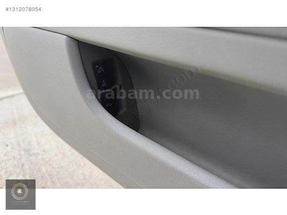 DÜŞÜK KM SINIF AUDİ A4 MÜKEMMEL KONDİSYONDA 3 PARÇA BOYALI