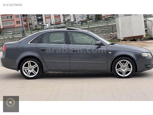 DÜŞÜK KM SINIF AUDİ A4 MÜKEMMEL KONDİSYONDA 3 PARÇA BOYALI