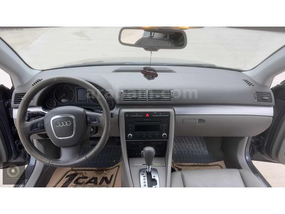 DÜŞÜK KM SINIF AUDİ A4 MÜKEMMEL KONDİSYONDA