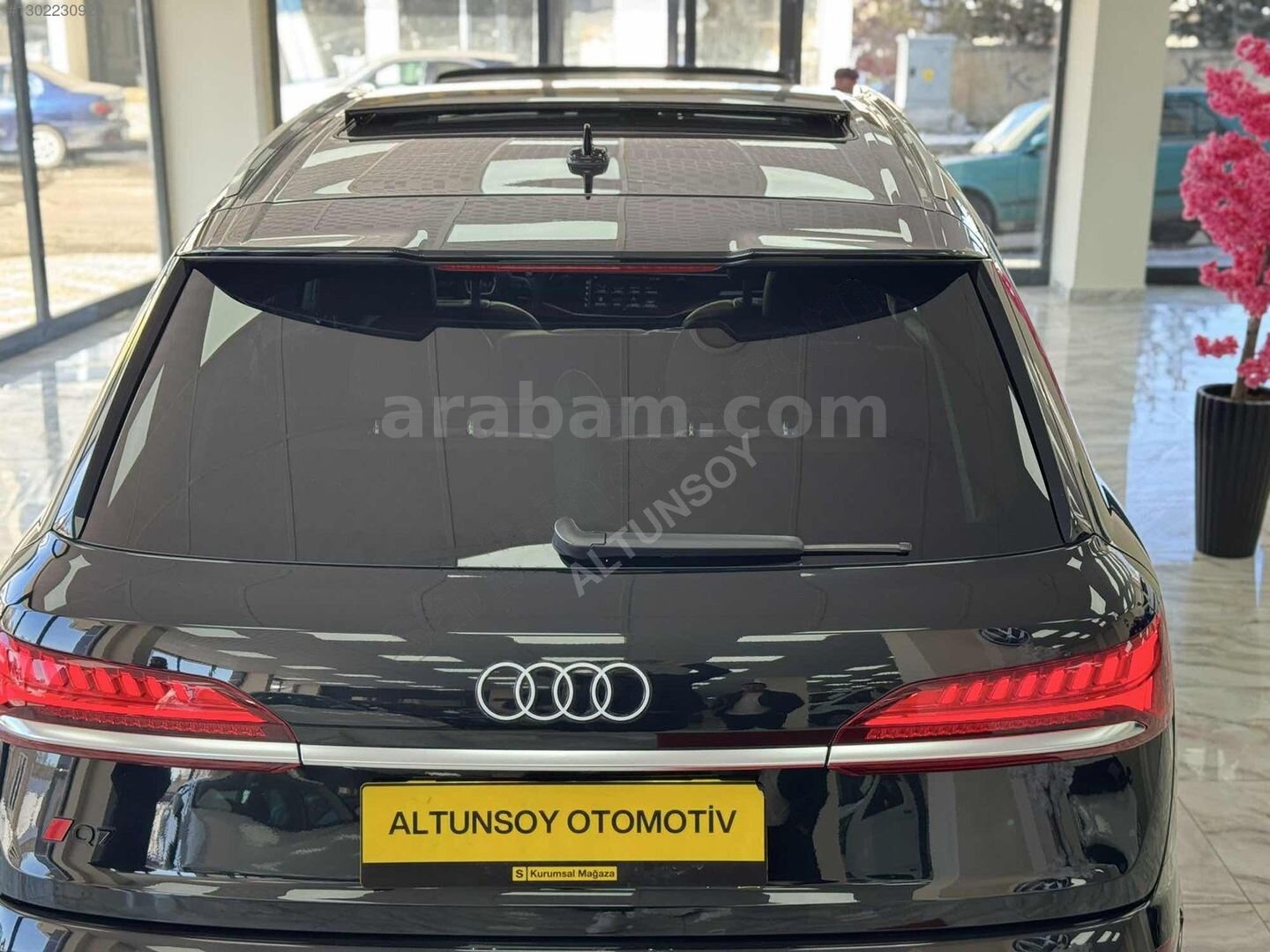 AUDI Q7 45 TFSI 7 KİŞİLİK İÇİ TABA 2024 MODEL HATASIZ BOYASIZ 7