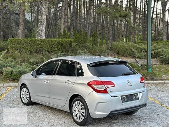 2012 MODEL DİZEL OTOMATİK 2 PARÇA BOYALI