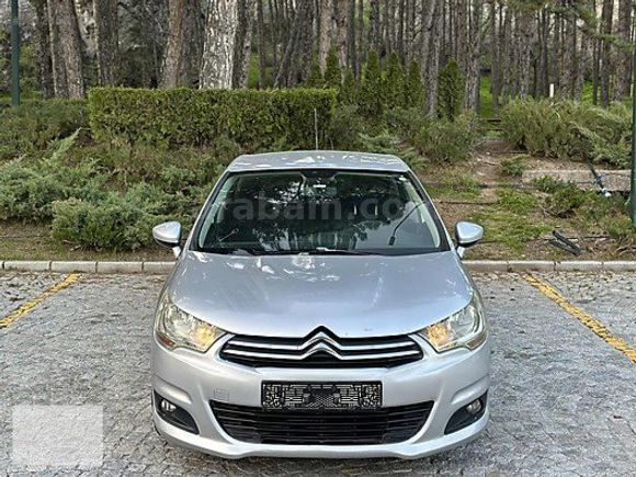 2012 MODEL DİZEL OTOMATİK 2 PARÇA BOYALI