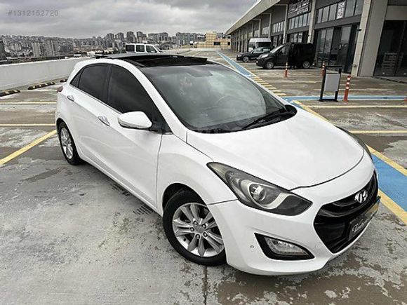 Ventura Motors'tan Otomatik Hyundai İ30 Panoramik Cam Tavanlı