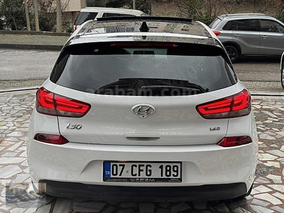 2017 İ30 1.6 CRDI ELİTE PLUS DCT CAM TAVAN 0.99 KREDİ