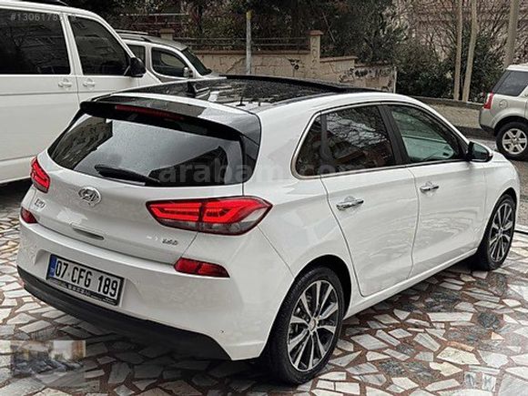 2017 İ30 1.6 CRDI ELİTE PLUS DCT CAM TAVAN 0.99 KREDİ