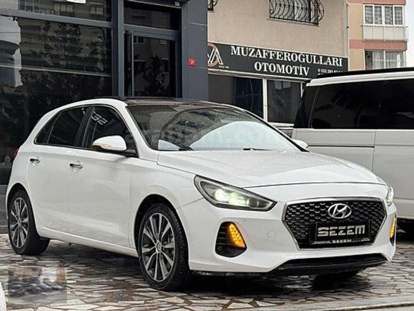 2017 İ30 1.6 CRDI ELİTE PLUS DCT CAM TAVAN 0.99 KREDİ