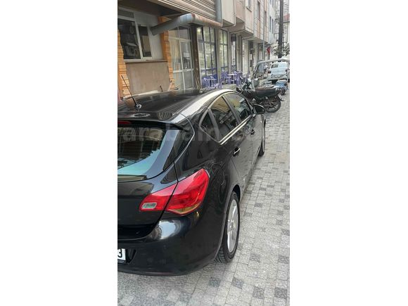 Sahibinden Opel Astra 1.6 Enjoy Plus 2010 Model  170.000 km Siyah