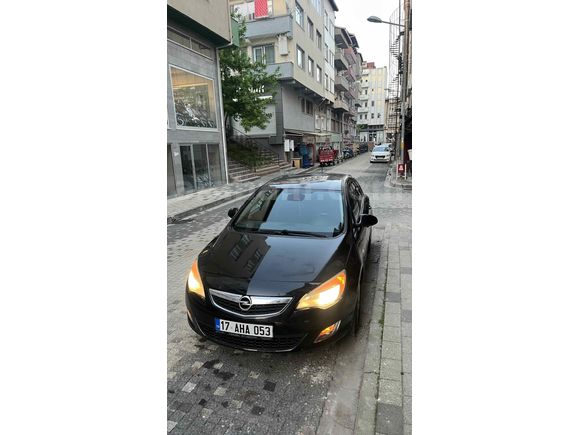 Sahibinden Opel Astra 1.6 Enjoy Plus 2010 Model  170.000 km Siyah