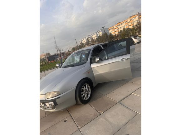 Sahibinden Alfa Romeo 147 1.6 TS Distinctive 2004 Model 