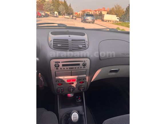 Sahibinden Alfa Romeo 147 1.6 TS Distinctive 2004 Model 