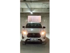 İlk Sahibinden Toyota Hilux 2.4 D-4D 4x2 cruiser  2024 Model 