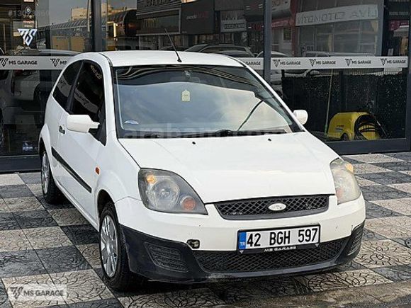 2006 MODEL FORD FİESTA 1.4TDCİ DAMLAGÖZ TERTEMİZ 296.000 KM