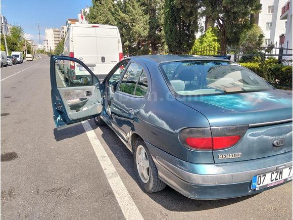Sahibinden Renault Megane 2.0 RXT 1998 Model