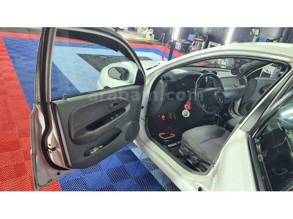 HAN MOTORS' DAN 2003 DEĞİŞENSİZ KİA RİO