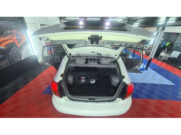 HAN MOTORS' DAN 2003 DEĞİŞENSİZ KİA RİO