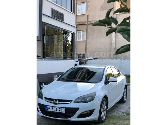 Sahibinden Opel Astra 1.6 CDTI Business 2014 Model  250.000 km Beyaz