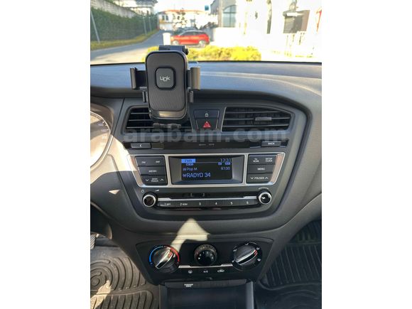 Sahibinden Hyundai i20 1.2 MPI Style 2015 
Model 