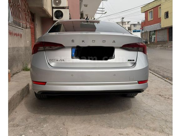 2021 Hatasız Boyasız Skoda Octavia 1.5 e-Tec Premium