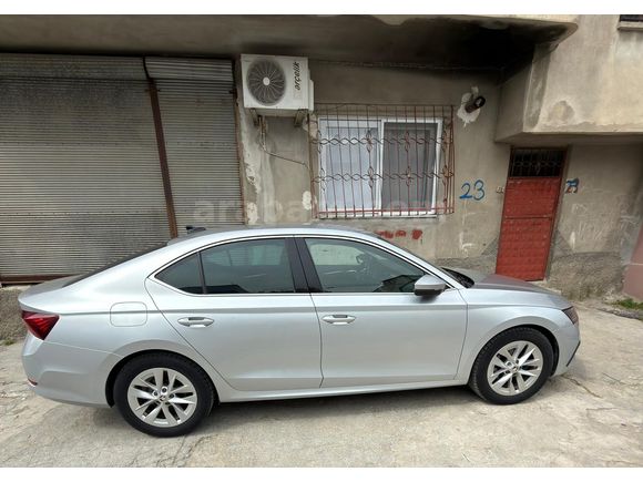 2021 Hatasız Boyasız Skoda Octavia 1.5 e-Tec Premium