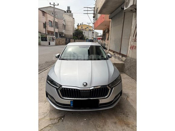 2021 Hatasız Boyasız Skoda Octavia 1.5 e-Tec Premium