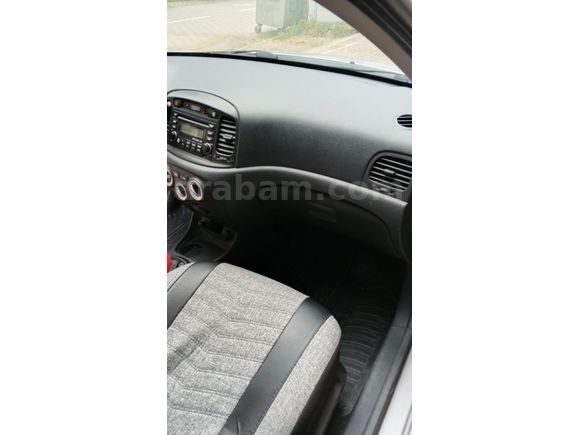 Sahibinden Hyundai Accent Era 1.4 Team 2010 Model