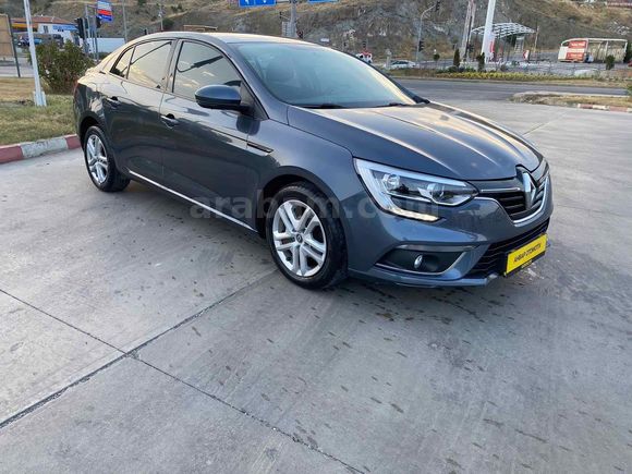AHBAP DAN 2017 MEGANE 1.6 JOY MANUEL LPG Lİ TESLA EKRAN