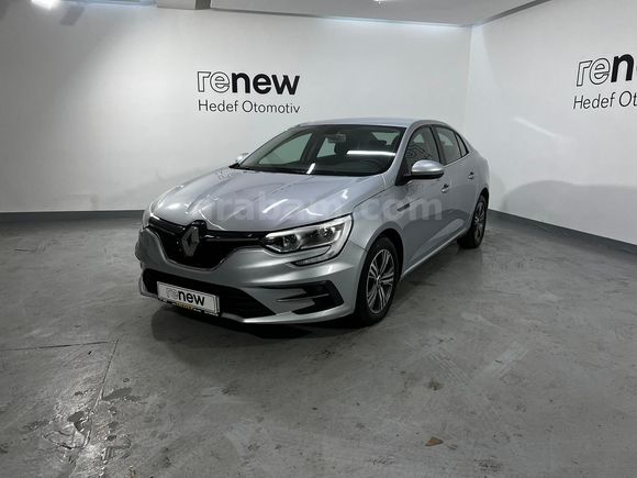 HEDEF RENAULT'DAN 0,99 KREDİ 2023 MEGANE TOUCH 1.3 TCE EDC