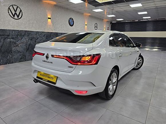 2016 MODEL 2017 TRAFİK ÇIKIŞLI HATASIZ BOYASIZ İCON FUL PAKET