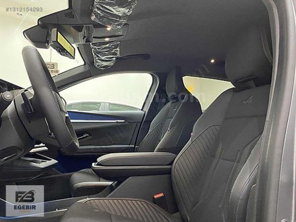 EGEBİR OTO/2025 MEGANE E-TECH/ALPİNE/TAM DOLU/YENİ KASA/MAT FÜME