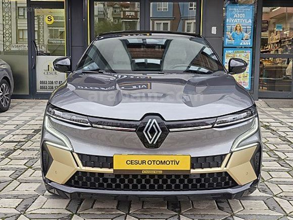 2025/4. AY ÇIKIŞLI RENAULT MEGANE E-TECH ICONIC HATASIZ